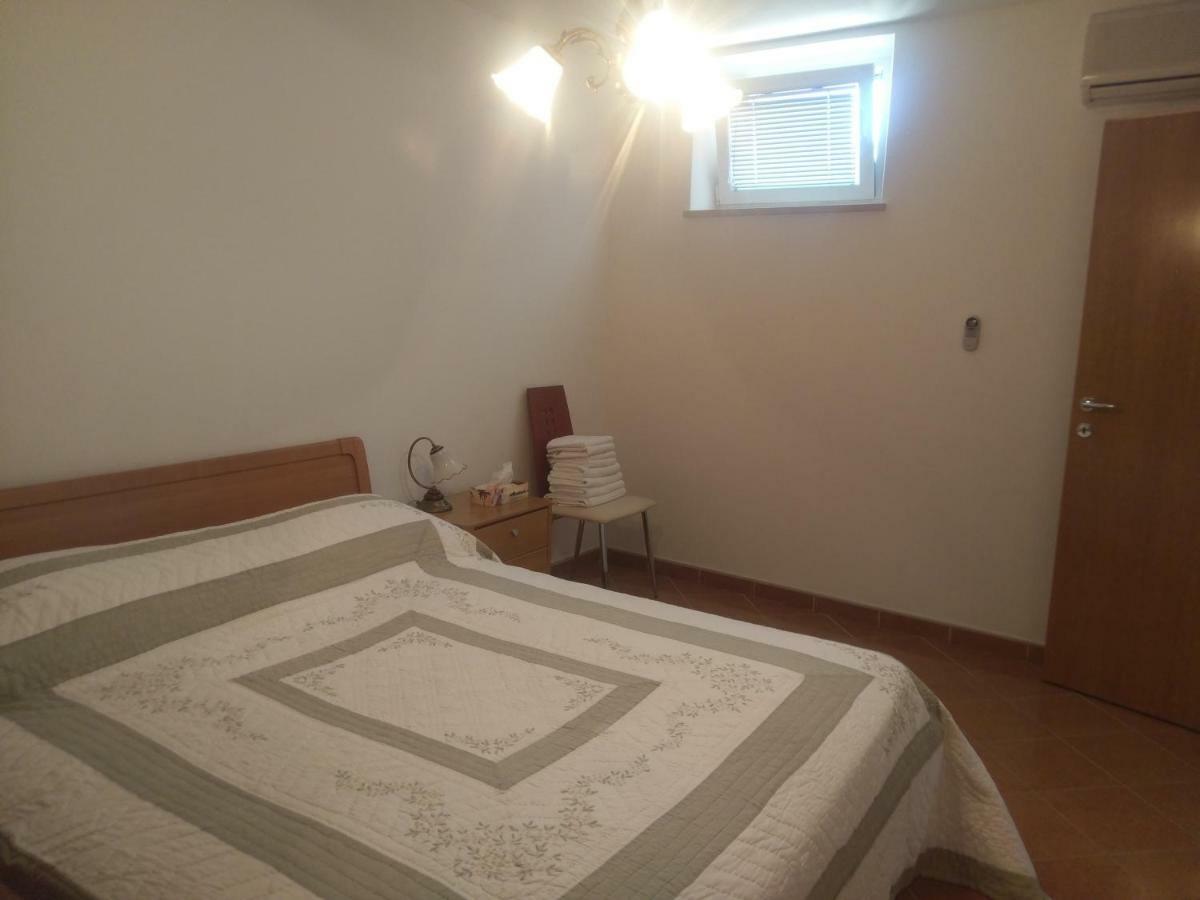Apartment Lucija 베티나 외부 사진