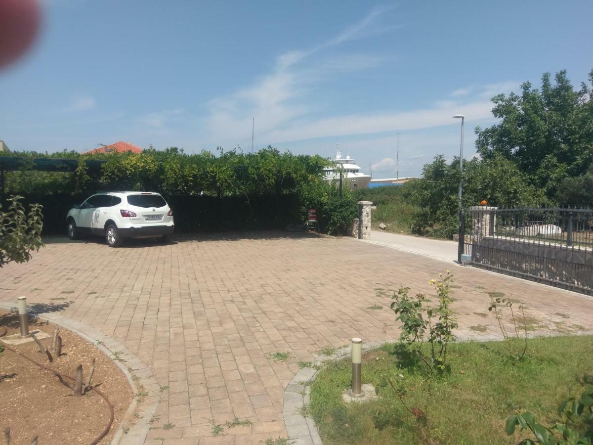 Apartment Lucija 베티나 외부 사진